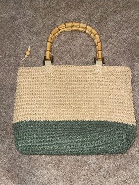 Woven Two-Tone Straw Tote Bag with Bamboo Handles - Beige & Green